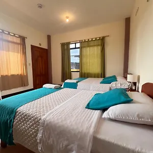 Pensión Casa Cascada, Puerto Ayora (Galapagos Islands)
